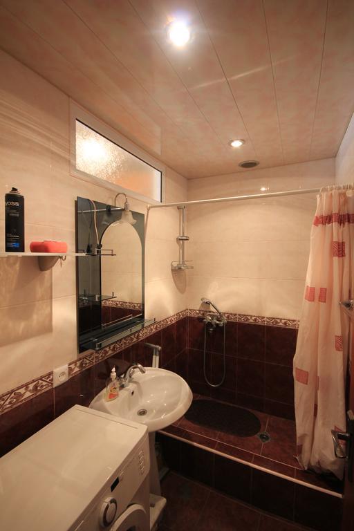 Republic Square Apartment Ереван Стая снимка