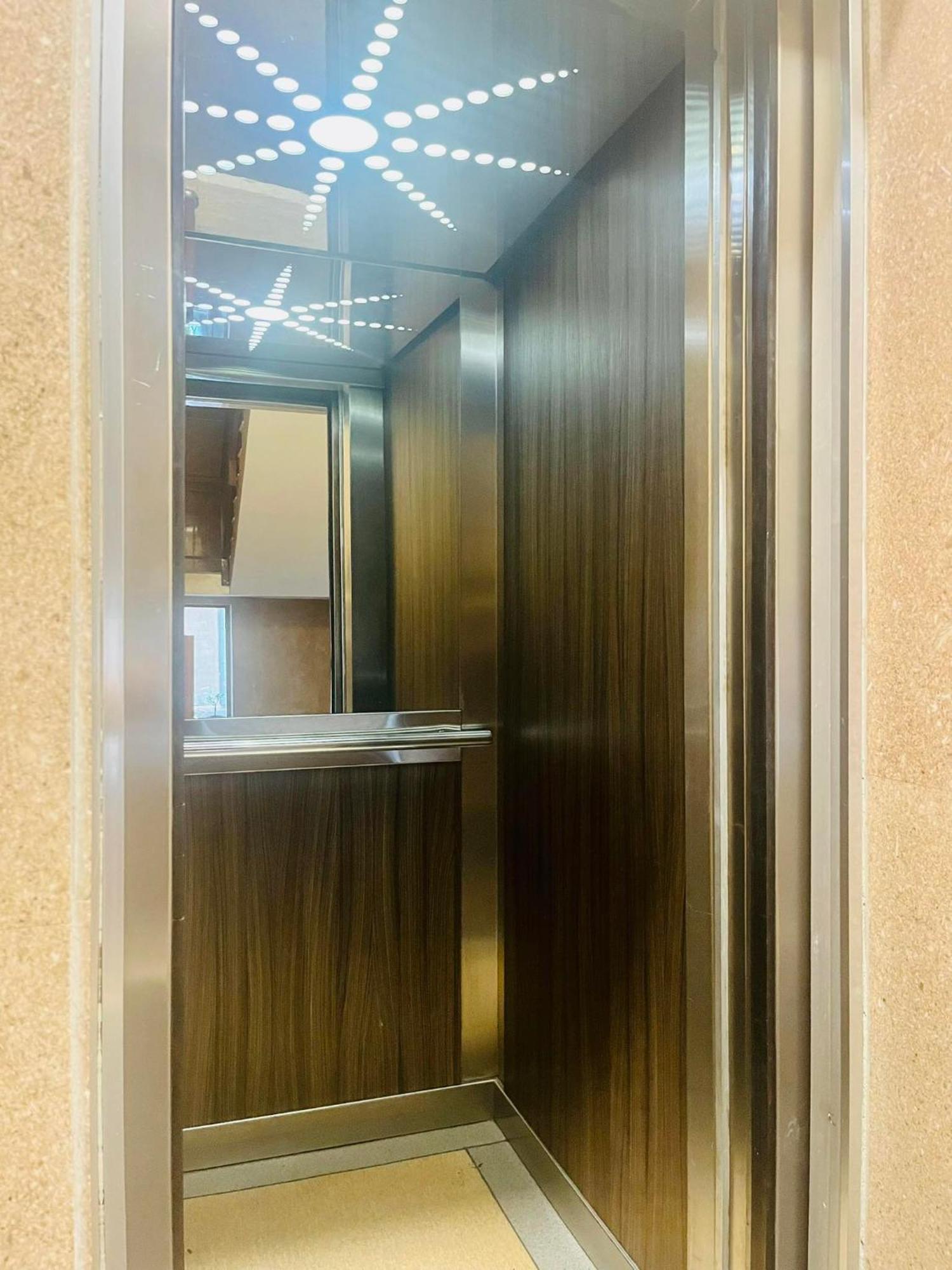 Republic Square Apartment Ереван Екстериор снимка