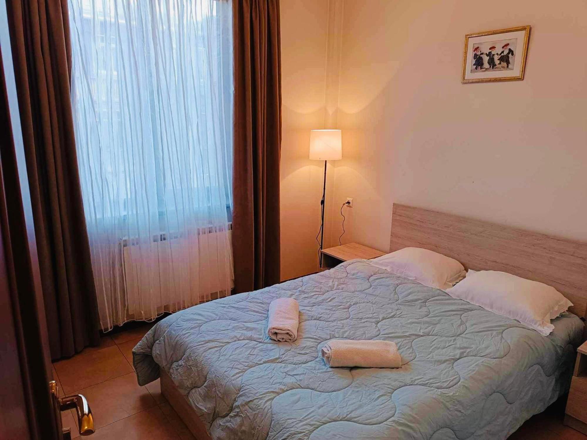Republic Square Apartment Ереван Екстериор снимка